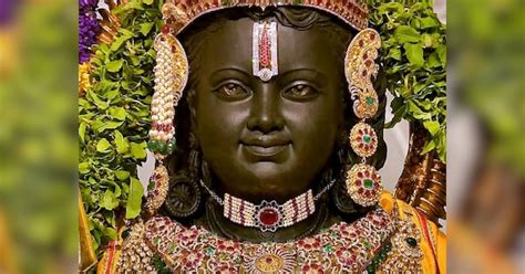 Ramlalla Murti Specialty decorated with golden crown Kaustubh Mani ...