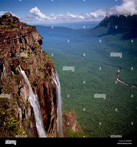 Angel Falls and Mount Auyantepui, looking out to Churun Gorge and ...