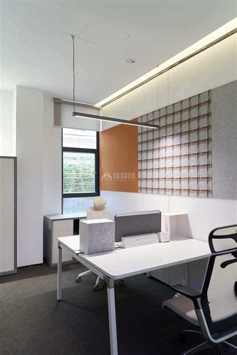 装修办公室小型办公室设计布局图_上海筑砺装潢公司