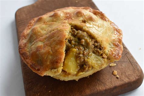 Minced Beef Curry Pie at Maria Kring blog