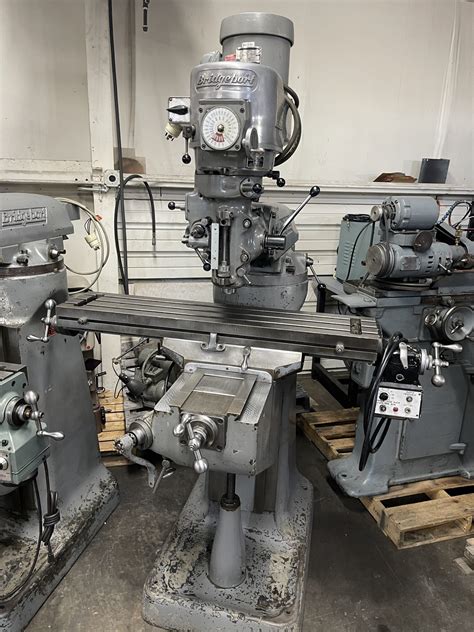 BRIDGEPORT VERTICAL MILLING MACHINE - Anderson Machinery Co.