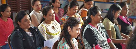 Daphne's International Teachers' Training Institute - Home