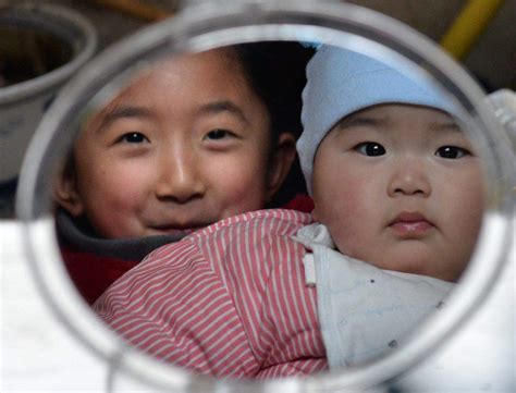 仅一成北京居民生育二孩，二胎政策为何举步维艰？