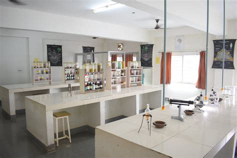 Pharmacognosy courses | Pharmacognosy lectures