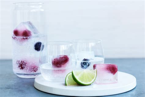 Vodka Water With Lime Recipe at Phyllis Burlingame blog