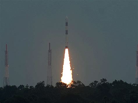 Future of scramjet engines - ISRO's air-breathing rocket ‘scramjets ...