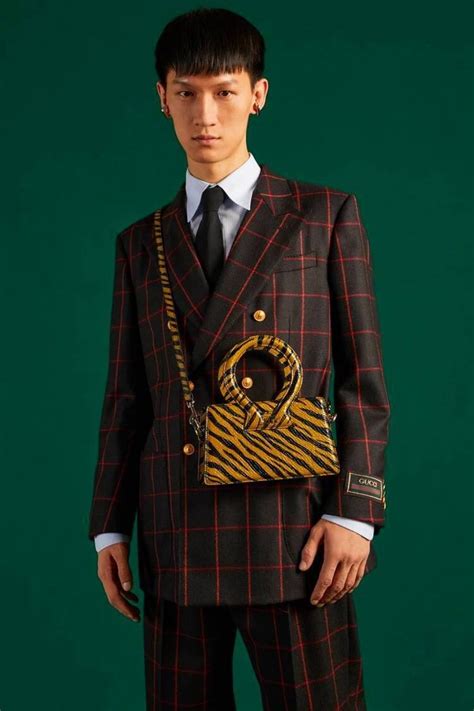 Exclusive Embossed Leather Bags : luar ana