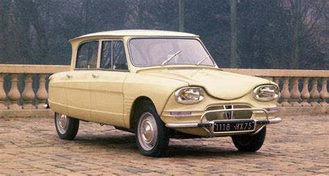シトロエン アミ6/8 (1961-1976)：2CVとDSの間を埋めるべく登場した小型車