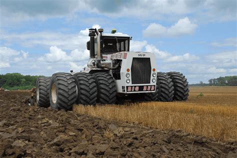 Big Bud 16V-747, The World's Largest Tractor, Gets Its, 41% OFF