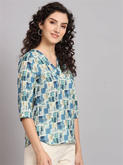 Regular Fit Printed V-Neck Top - Blue and Green