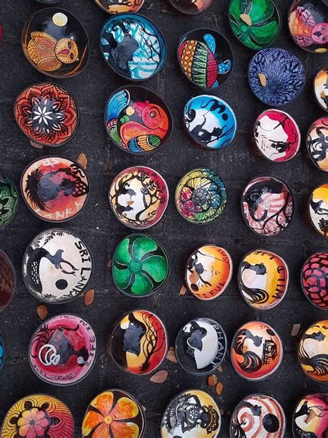 Decorative Items Using Coconut Shell 的图像结果