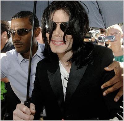Michael Jackson Spotted In Hollywood - That Grape Juice