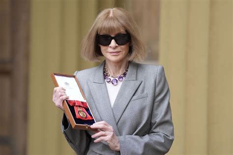 Why does Anna Wintour wear sunglasses? Real story behind iconic accessory explained as Vogue ...