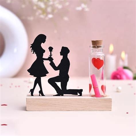 CraftVatika Valentines Love Couple Showpiece with Wooden Base Propose ...