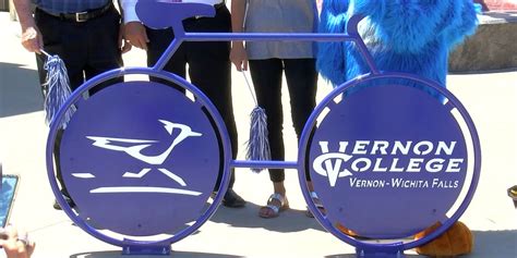 Vernon College recognized with downtown bike rack