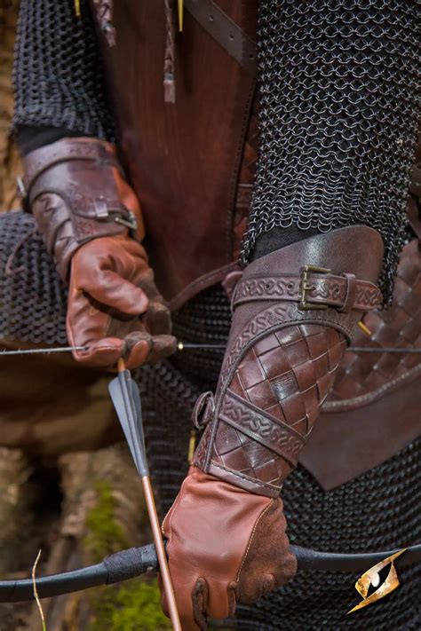 Ranger Bracers - LARP & Cosplay Leather Arm Armor | Epic Armoury