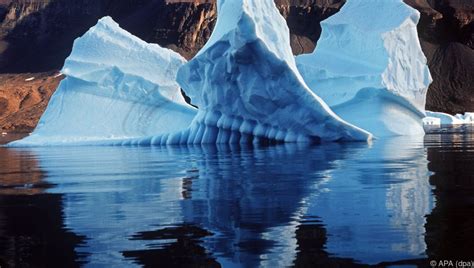Riesiger Eisberg brach in Antarktis vom ewigen Eis ab - UnserTirol24