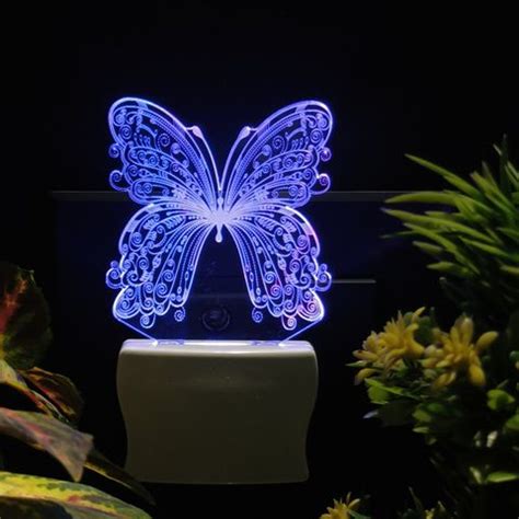 Red Robin BUTTERFLY 3D Acrylic Illusion RGB 7 Colour Changing LED Plug ...