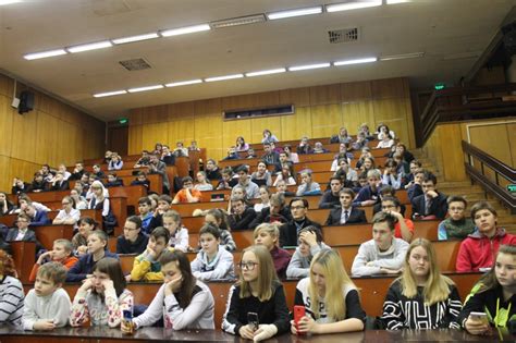 Состоялась первая научно-популярная лекция нового проекта КФУ "Физика ...