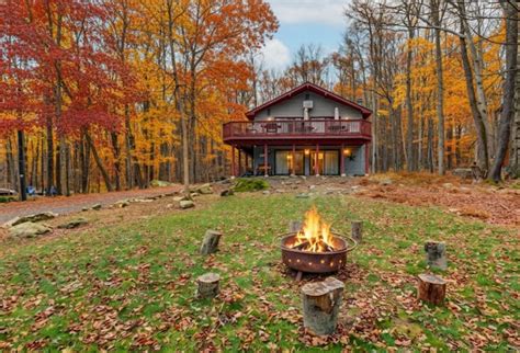 Mountain Magic Cabin in Pocono Resort - Cabins for Rent in Big Bass ...