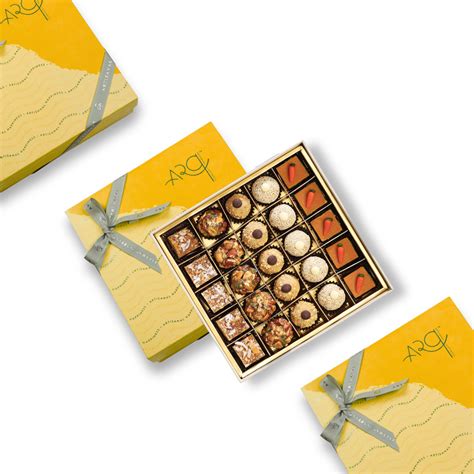Winter Mithai Trunk Box