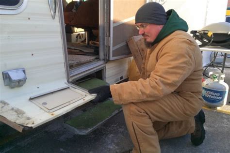 Exploding RV 的图像结果