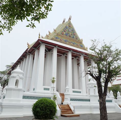 WAT CHALOEM PHRA KIAT (2024) All You Need to Know BEFORE You Go (with ...