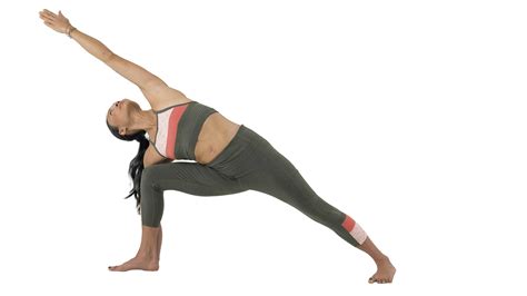 Parsvakonasana Steps Utthita Parsvakonasana (Extended Side Angle Pose)