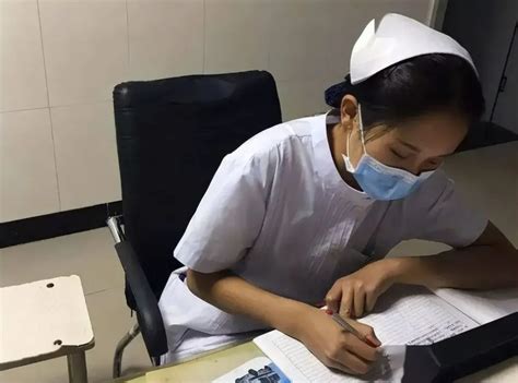 浙江在编护士晒出工资单，真实金额让人羡慕，医学生表示心动了_腾讯新闻