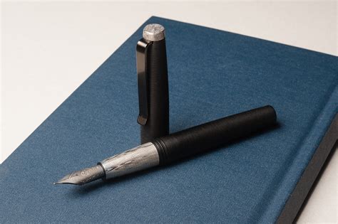 Review: Tactile Turn Gist (Polycarbonate, Titanium nib) – Hand Over ...