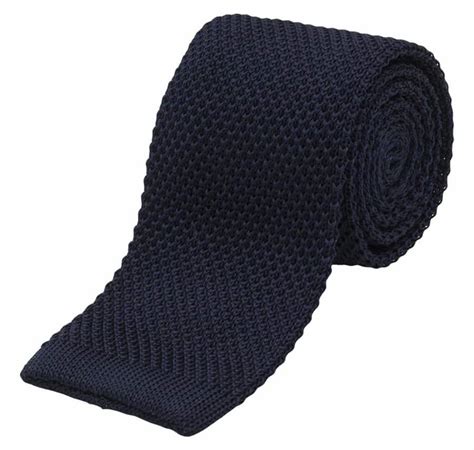 Business Casual Wardrobe Essentials for Men 的图像结果