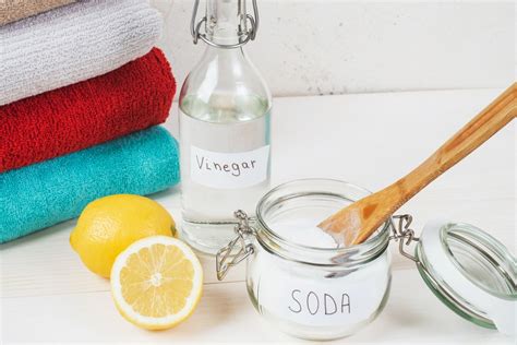 Baking Soda and Vinegar Laundry Hacks