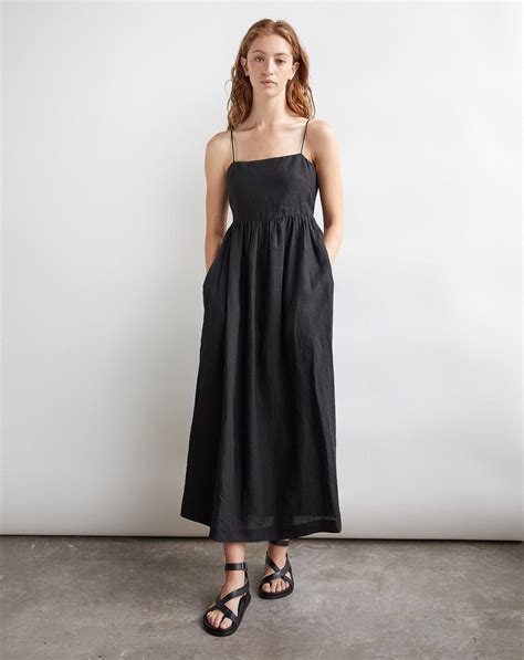 SOPHIE in black – EIDYLLIA