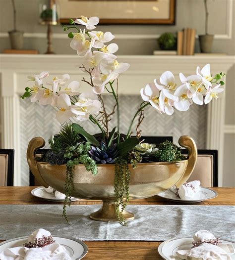 46 Dining Room Table Centerpiece Ideas for Everyday Elegance - Addicted ...
