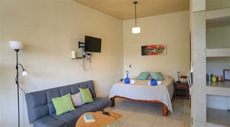 BEACH BREAK SANTA TERESA COSTA RICA - Apartment Reviews & Photos ...