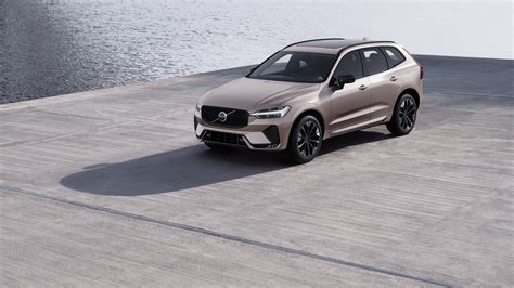 Volvo XC60 | Среднокомпактен SUV mild хибрид | България