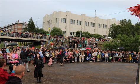 Фестиваль уличных театров в Архангельске зажёг огонь свободного искусства