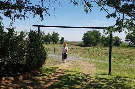 PLOEGFONTEIN GUEST FARM (Springfontein) - Cottage Reviews & Photos ...
