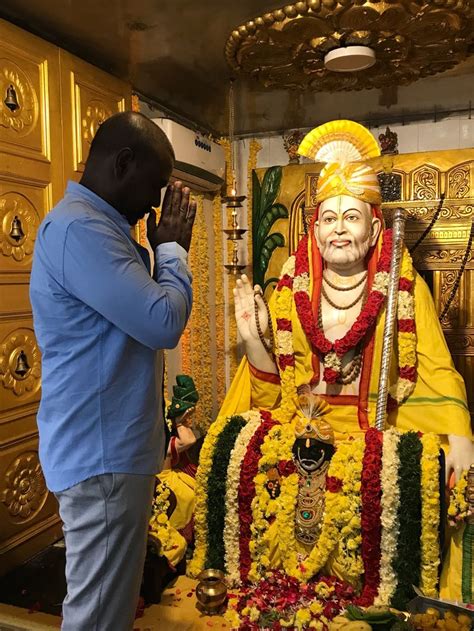 Ragava Lawrence celebrates his Birthday with children of his Trust ...