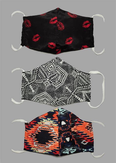 Get 2 Layer Pack Of 3 Multi-Color Reusable Masks at ₹ 299 | LBB Shop