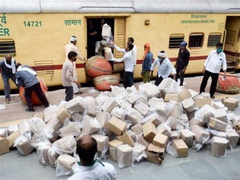 Indian Railways Parcel: రైలులో పార్శిల్ పంపడానికి ఎంత ఖర్చవుతుంది ...