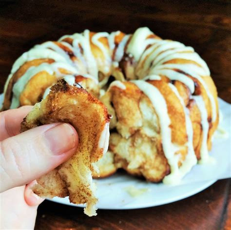 bundt pan pull apart cinnamon rolls