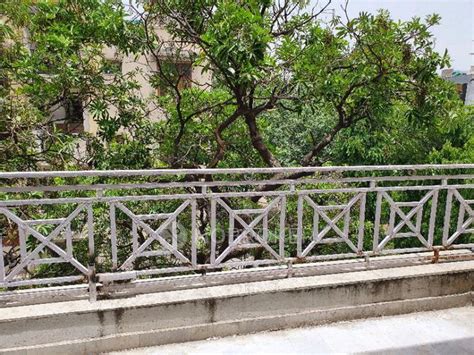 National Park, Lajpat Nagar 4 Rent - WITHOUT BROKERAGE Unfurnished 3 ...