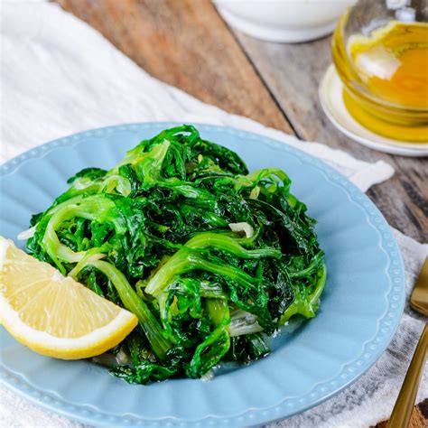 Horta Vrasta - Greek Boiled Leafy Greens Recipe