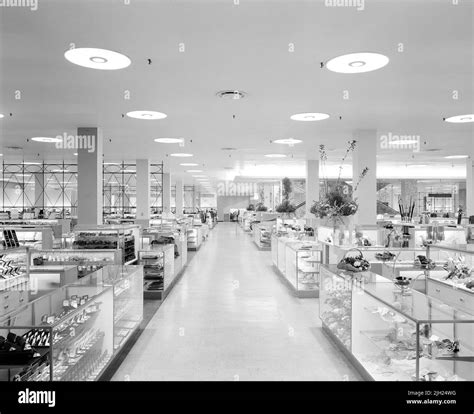 Gimbel department store new york hi-res stock photography and images ...