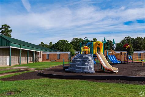 About Hidden Valley | Schools, Demographics, Things to Do - Homes.com