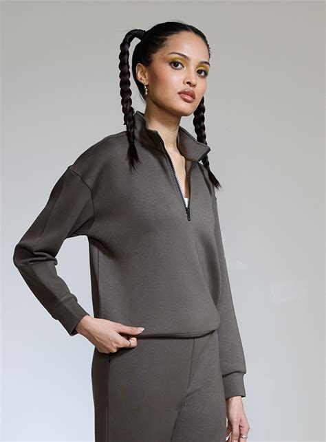Olive Turtle Neck Pullover for Yoga | yamayoga