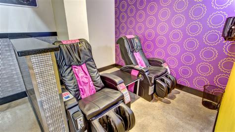 Gym in Fayetteville (West), AR | 3300 W Grove Dr | Planet Fitness