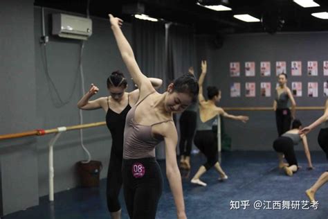 【大众网】直击舞蹈专业艺考现场，2000余名考生寻梦而来-山东艺术学院党委宣传部
