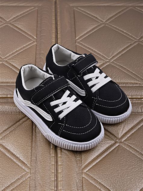 Buy Walktrendy Boys Black Sneakers - Casual Shoes for Boys 8585883 | Myntra